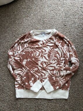 Evereve Cream & Rust Botanical Crewneck Sweater, great with my Paige rust short